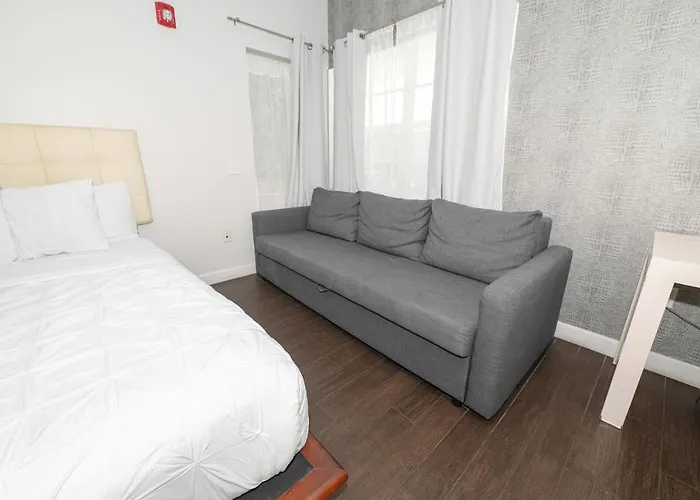 The New Hotel